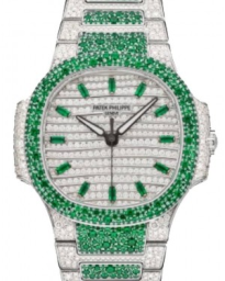 Patek Philippe Nautilus 35.2-7118/1453G-001 (Diamond/Emerald-set White Gold Bracelet, White Gold Emerald-set Diamond/Emerald-paved Wave-motif Arabic/Index Dial, Diamond/Emerald-paved White Gold Bezel) (7118/1453G-001)