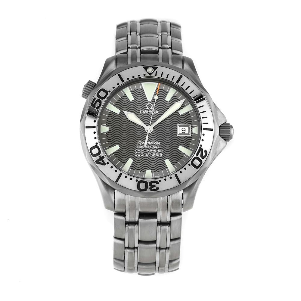 Omega Seamaster Diver 300M 41-2232.30.00 (Titanium Bracelet, Wave-embossed Grey Index Dial, Rotating White Gold Bezel)